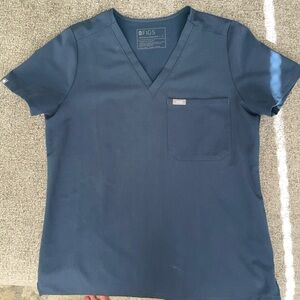 Women’s scrub top
